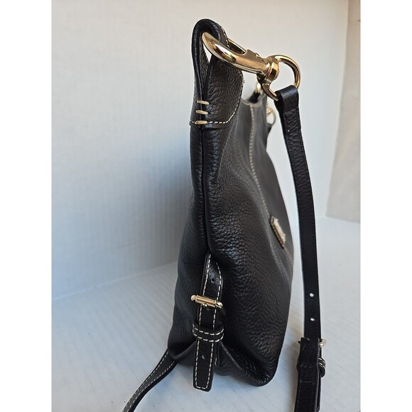 Dooney And Bourke Pebble Leather Crossbody Shoulder Bag Black Magnetic Snap Hobo - Picture 3 of 16